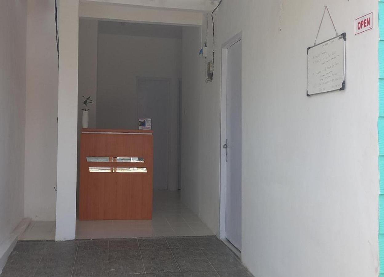 Oyo 90974 Homestay Golo Koe Sejahtera Labuan Bajo Zewnętrze zdjęcie