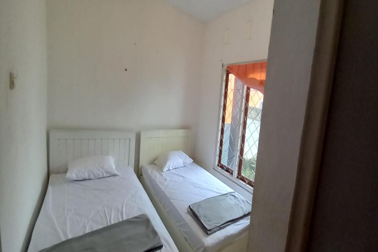 Oyo 90974 Homestay Golo Koe Sejahtera Labuan Bajo Zewnętrze zdjęcie